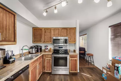 1335 E Palmdale Dr, Tempe, AZ 85282 photo 10