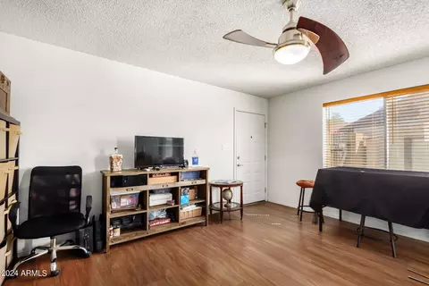 1335 E Palmdale Dr, Tempe, AZ 85282 photo 7