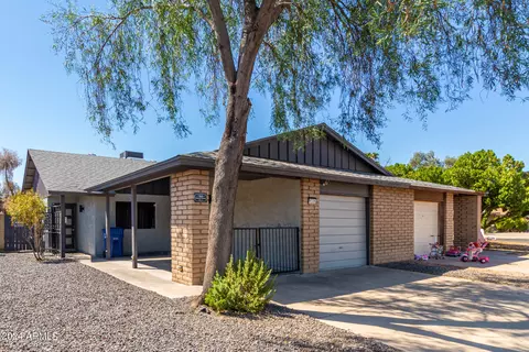 1335 E Palmdale Dr, Tempe, AZ 85282 photo 2