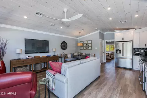 Living - 2214 E Bethany Home Rd, Phoenix, AZ 85016 photo 5 of 6