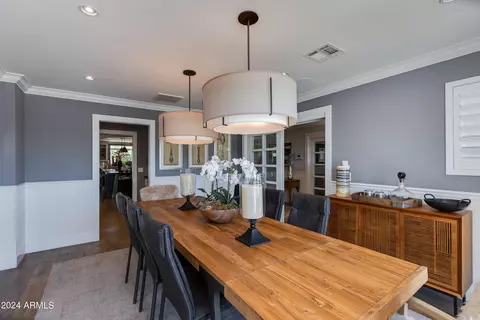 Dining - 2214 E Bethany Home Rd, Phoenix, AZ 85016 photo 2 of 3