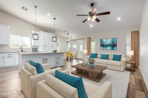 344 W Calle De Caballos --, Tempe, AZ 85284