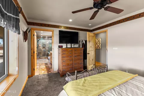 Bedroom - 1525 W Maddock Rd, Phoenix, AZ 85086 photo 2 of 3