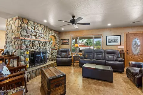 Living - 1525 W Maddock Rd, Phoenix, AZ 85086 photo 5 of 6