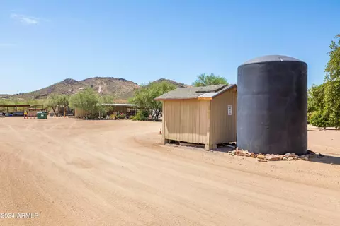 Exterior - 1525 W Maddock Rd, Phoenix, AZ 85086 photo 26 of 26