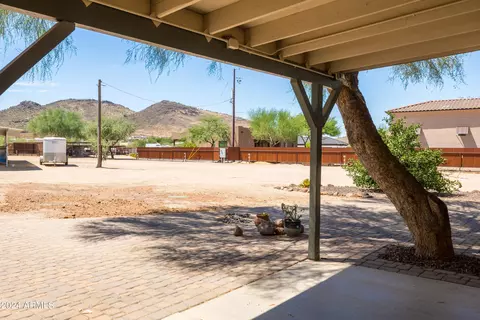 Exterior - 1525 W Maddock Rd, Phoenix, AZ 85086 photo 10 of 26