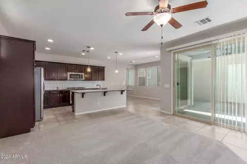 2264 S Wallrade Ln, Gilbert, AZ 85295 photo 10