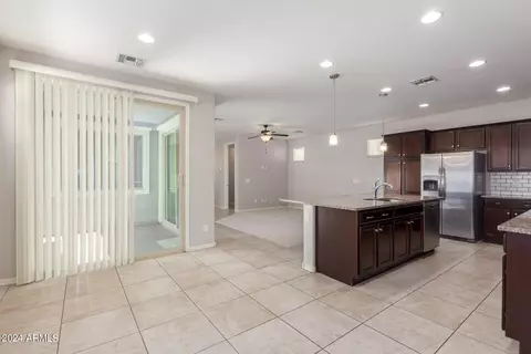 2264 S Wallrade Ln, Gilbert, AZ 85295 photo 16