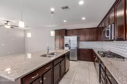 2264 S Wallrade Ln, Gilbert, AZ 85295 photo 15
