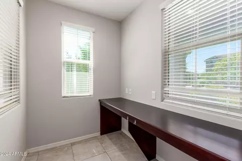 2264 S Wallrade Ln, Gilbert, AZ 85295 photo 8