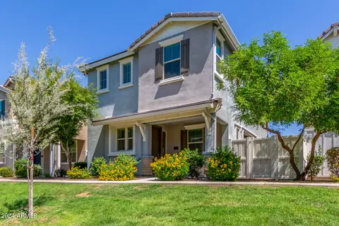 2264 S Wallrade Ln, Gilbert, AZ 85295 photo 4