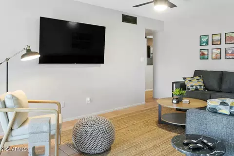 2033 E Carson Dr, Tempe, AZ 85282 photo 10