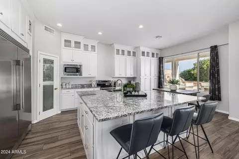 Kitchen - 2565 E Queen Creek Rd, Gilbert, AZ 85297 photo 2 of 8
