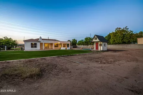 Exterior - 2565 E Queen Creek Rd, Gilbert, AZ 85297 photo 9 of 50