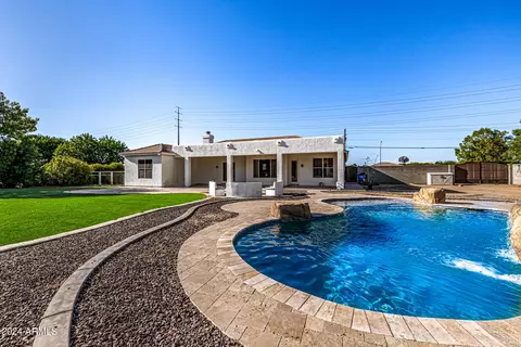 Exterior - 2565 E Queen Creek Rd, Gilbert, AZ 85297 photo 26 of 50