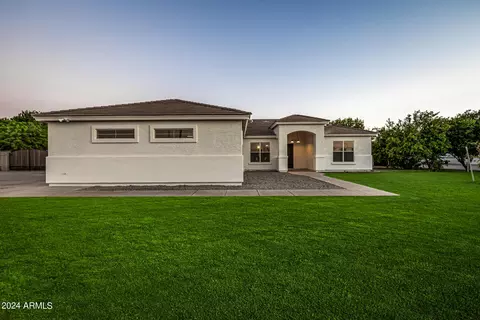 Exterior - 2565 E Queen Creek Rd, Gilbert, AZ 85297 photo 4 of 50