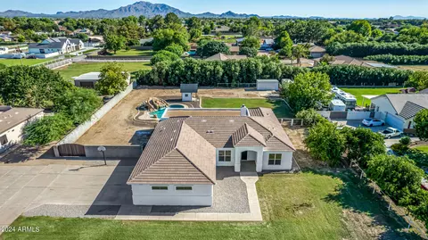 View/Area - 2565 E Queen Creek Rd, Gilbert, AZ 85297 photo 6 of 9