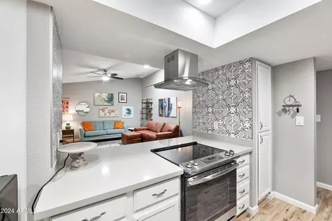 414 W Kerry Ln, Phoenix, AZ 85027 photo 9