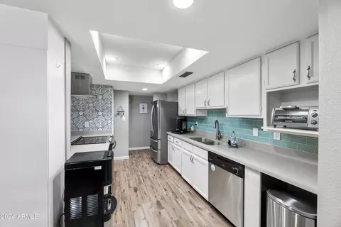 414 W Kerry Ln, Phoenix, AZ 85027 photo 7
