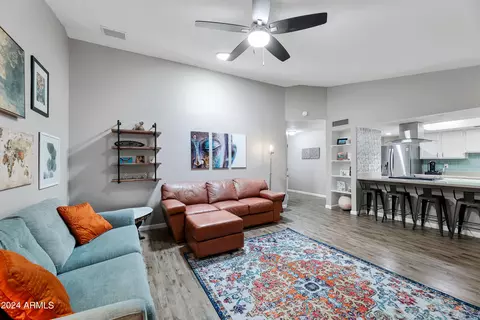 414 W Kerry Ln, Phoenix, AZ 85027 photo 5