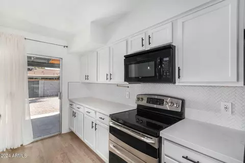 2177 E Apollo Ave, Tempe, AZ 85283 photo 7