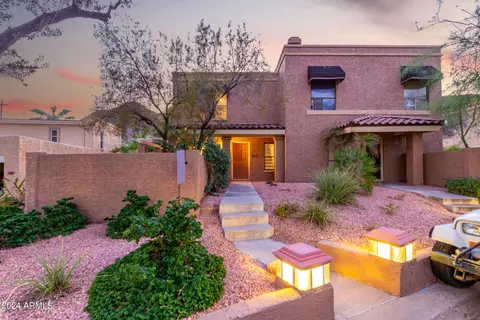 10410 N 7th Pl #2, Phoenix, AZ 85020