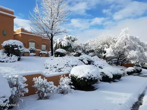 Exterior - 844 E Desert Dr, Globe, AZ 85501 photo 6 of 16