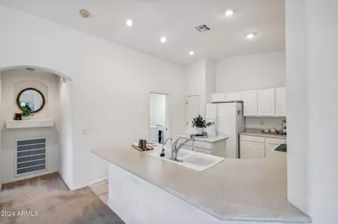4631 E Alfalfa Dr, Gilbert, AZ 85298 photo 9