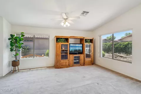 4631 E Alfalfa Dr, Gilbert, AZ 85298 photo 5