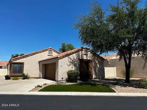 8650 W Mauna Loa Ln, Peoria, AZ 85381