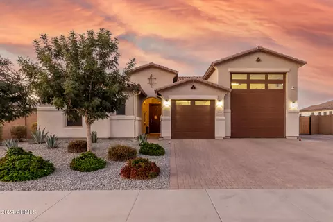 18410 W Pioneer St, Goodyear, AZ 85338