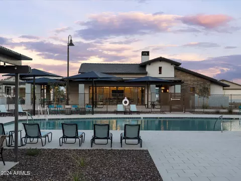 30438 N Sydney Dr, San Tan Valley, AZ 85143