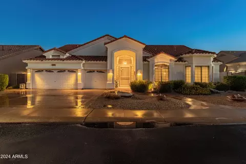 5843 W Abraham Ln, Glendale, AZ 85308