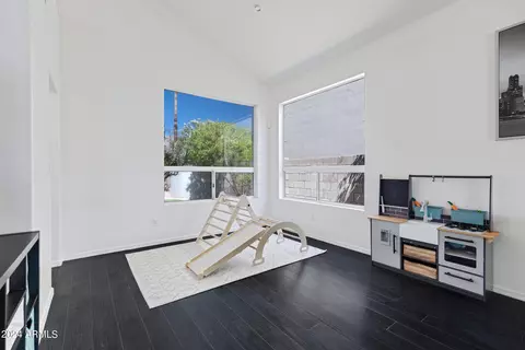 1016 E Mountain Sage Dr, Phoenix, AZ 85048 photo 8