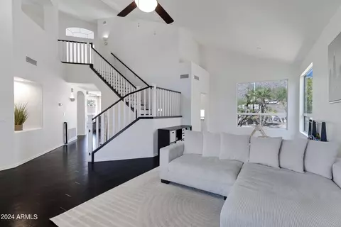 1016 E Mountain Sage Dr, Phoenix, AZ 85048 photo 5