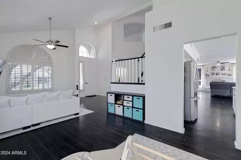 1016 E Mountain Sage Dr, Phoenix, AZ 85048 photo 9
