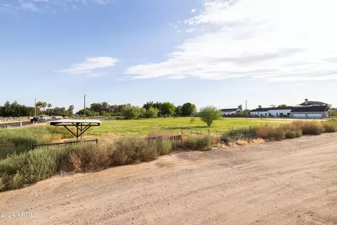 142 E __ E Appleby Rd #-, Chandler, AZ 85286 photo 6