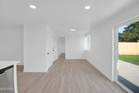 7409 W Roma Ave, Phoenix, AZ 85033 photo 14