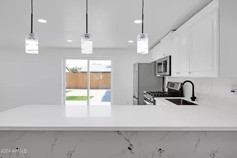 7409 W Roma Ave, Phoenix, AZ 85033 photo 8