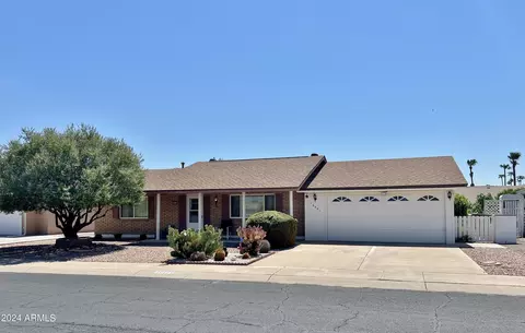 10521 W Salem Dr, Sun City, AZ 85351