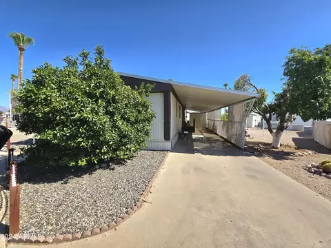 318 S Crismon Rd #82, Mesa, AZ 85208