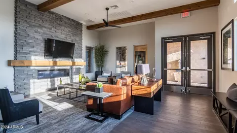 View/Area - 4535 E Walter Way, Phoenix, AZ 85050 photo 6 of 9