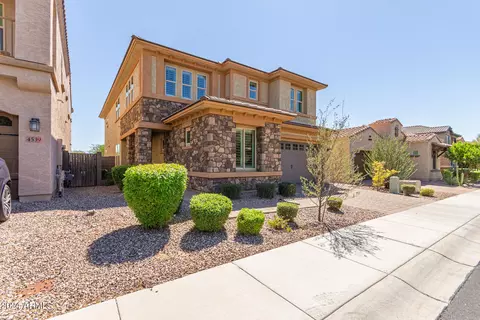 Exterior - 4535 E Walter Way, Phoenix, AZ 85050 photo 2 of 11