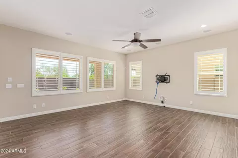 Living - 4535 E Walter Way, Phoenix, AZ 85050 photo 3 of 11