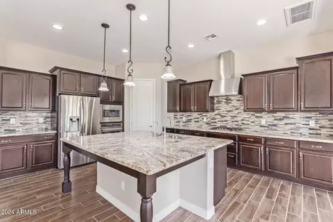 Kitchen - 4535 E Walter Way, Phoenix, AZ 85050 photo 2 of 5