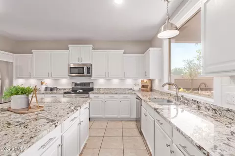 2124 S Stuart Ave, Gilbert, AZ 85295 photo 7