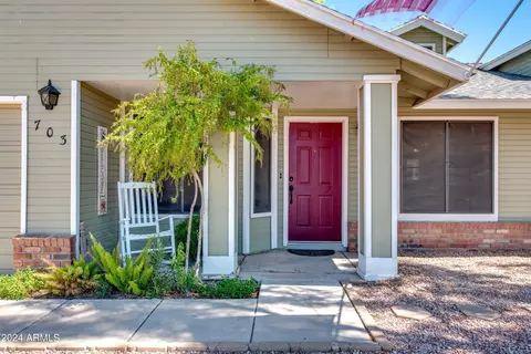 703 N 94th St, Mesa, AZ 85207