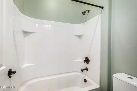 Bath - 2982 E Derringer Way, Gilbert, AZ 85297 photo 2 of 2