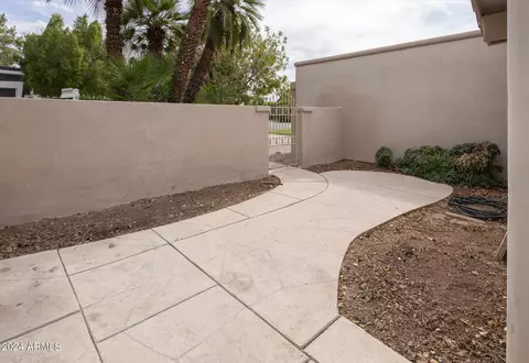 Exterior - 1065 E Sandpiper Dr, Tempe, AZ 85283 photo 9 of 21