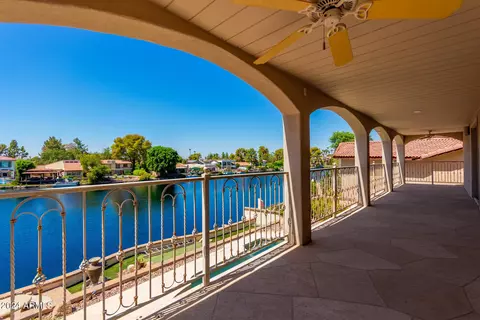 Exterior - 1065 E Sandpiper Dr, Tempe, AZ 85283 photo 6 of 21